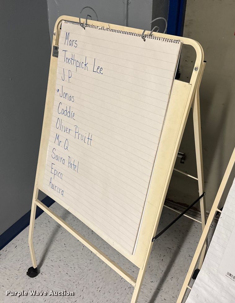 image for item EN5233 Office equipment