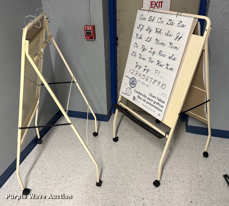 image for item EN5233 Office equipment