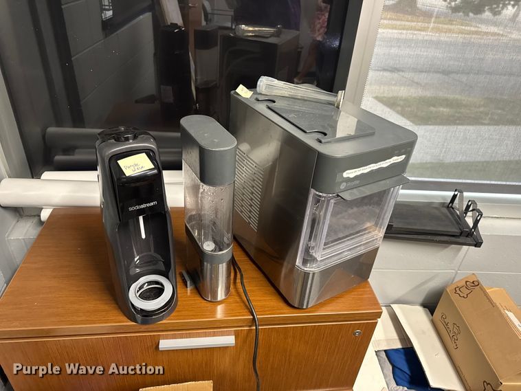 image for item EN5233 Office equipment