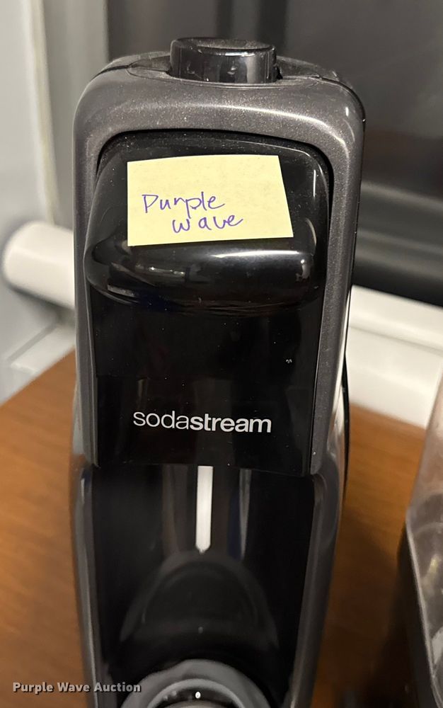 image for item EN5233 Office equipment