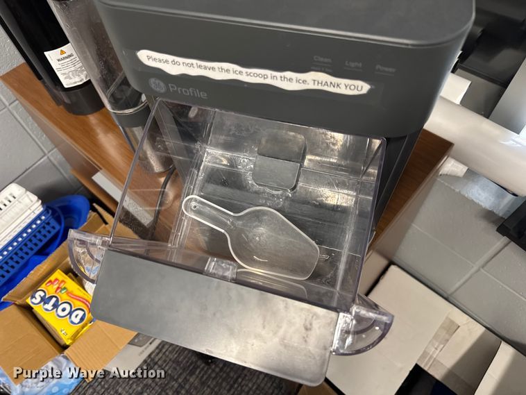 image for item EN5233 Office equipment