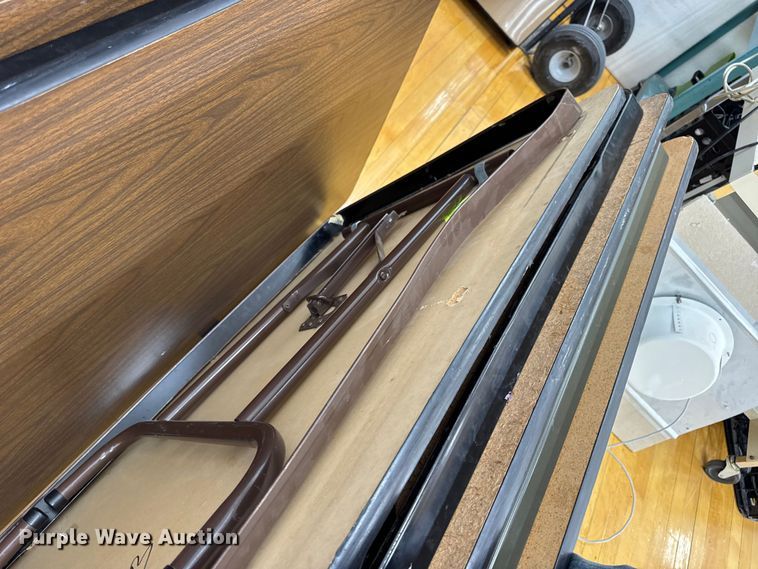 image for item EN5233 Office equipment