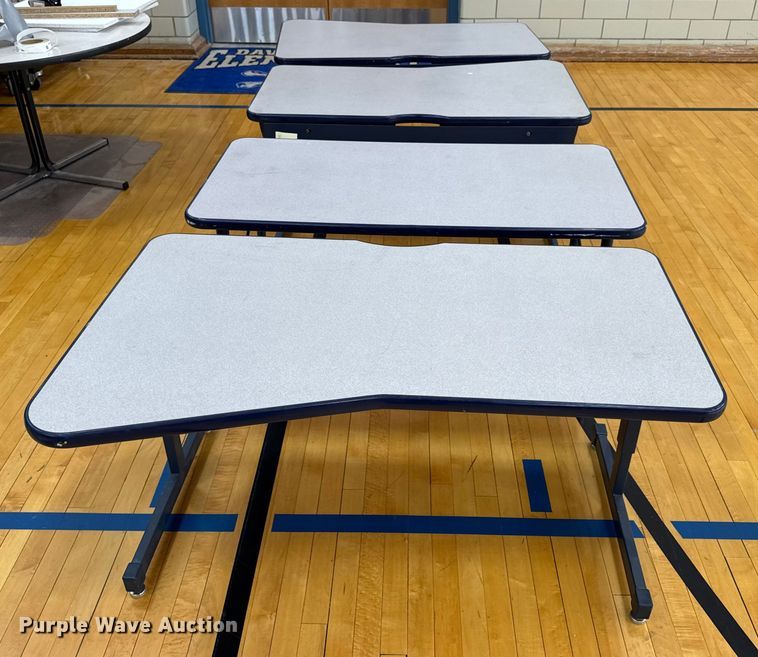 image for item EN5233 Office equipment