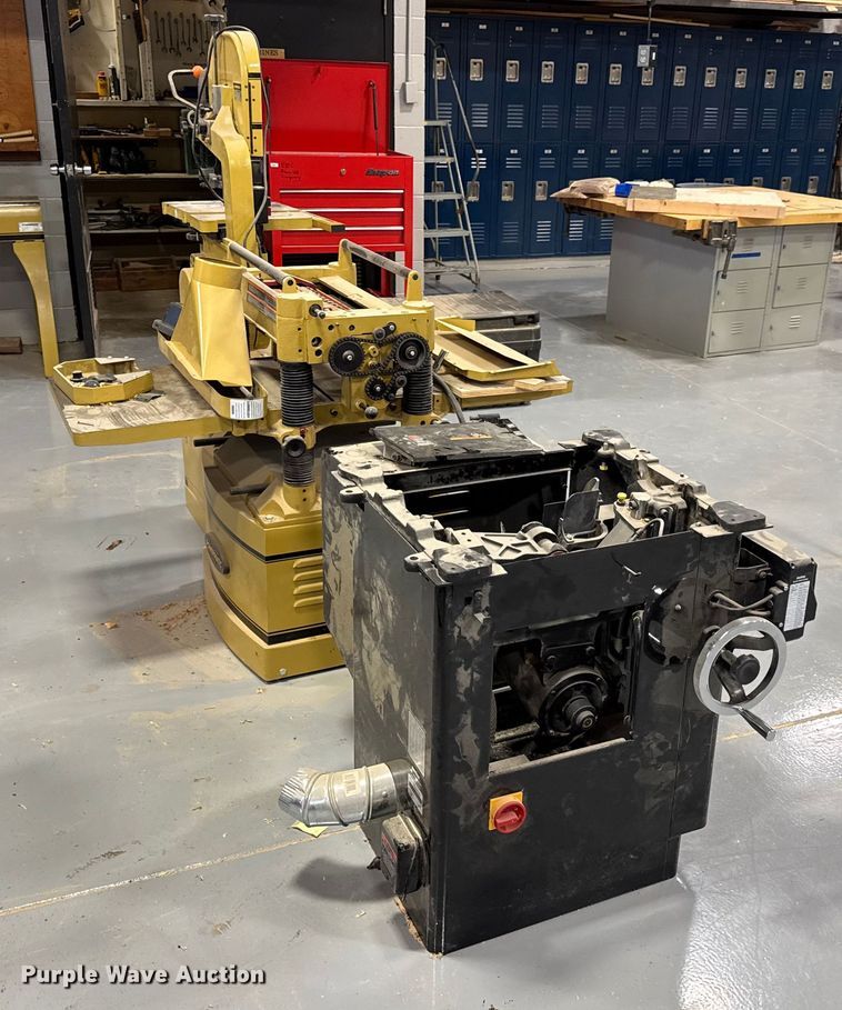 image for item EN5236 Wood working tools