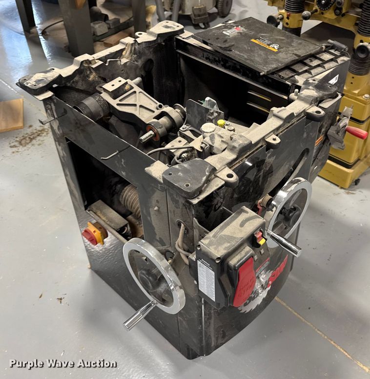 image for item EN5236 Wood working tools