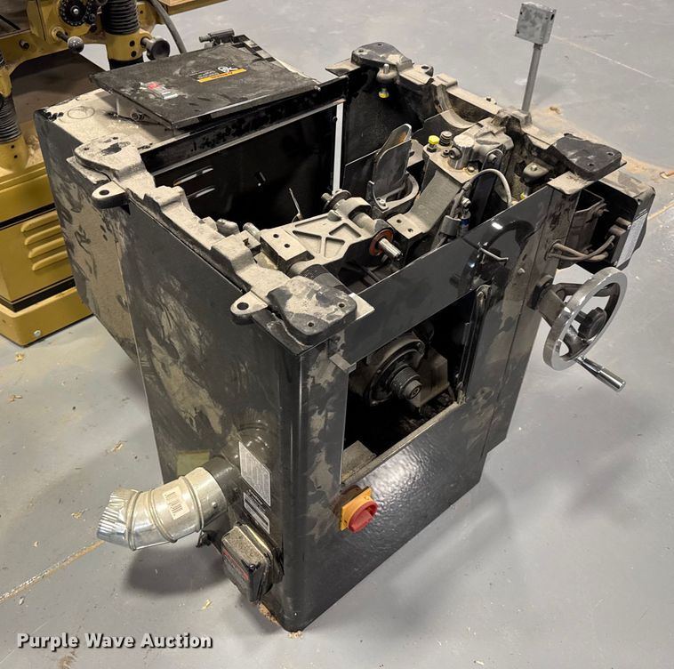 image for item EN5236 Wood working tools