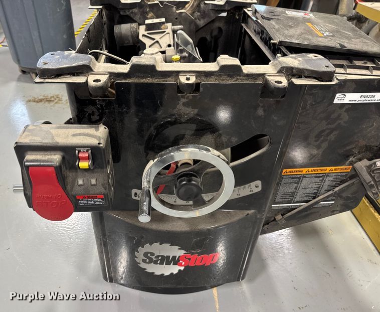 image for item EN5236 Wood working tools