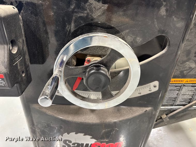 image for item EN5236 Wood working tools