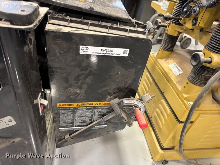 image for item EN5236 Wood working tools