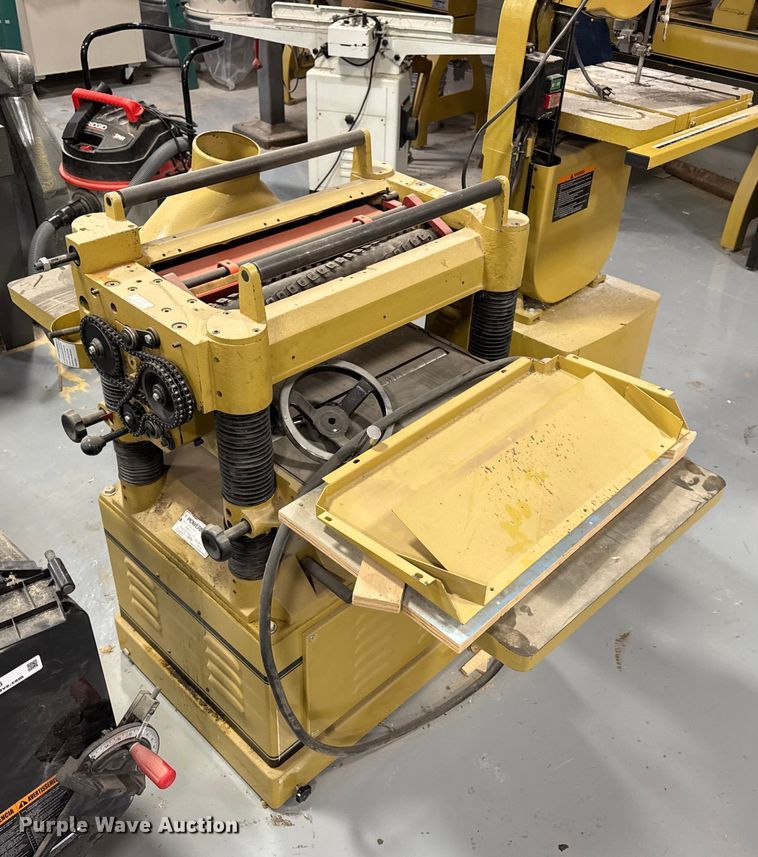 image for item EN5236 Wood working tools