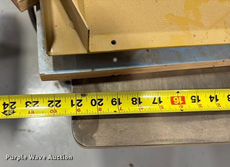 image for item EN5236 Wood working tools