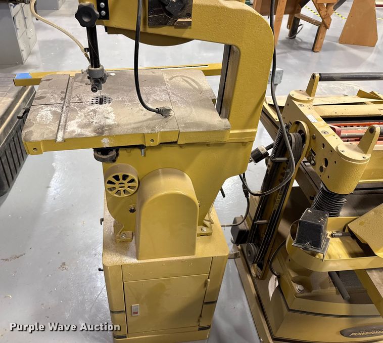 image for item EN5236 Wood working tools