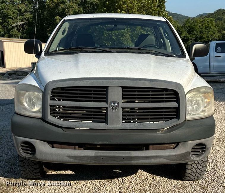 image for item EN5526 2007 Dodge Ram 1500 Quad Cab pickup truck
