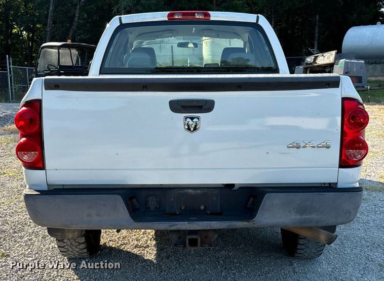image for item EN5526 2007 Dodge Ram 1500 Quad Cab pickup truck