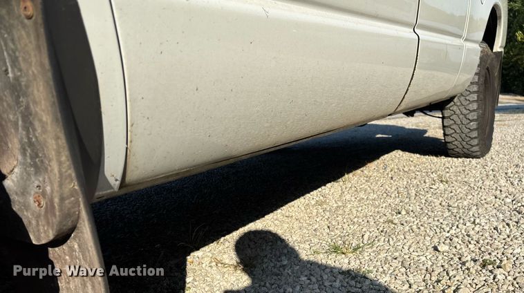 image for item EN5526 2007 Dodge Ram 1500 Quad Cab pickup truck