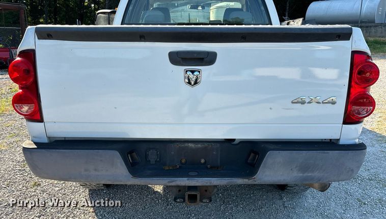 image for item EN5526 2007 Dodge Ram 1500 Quad Cab pickup truck