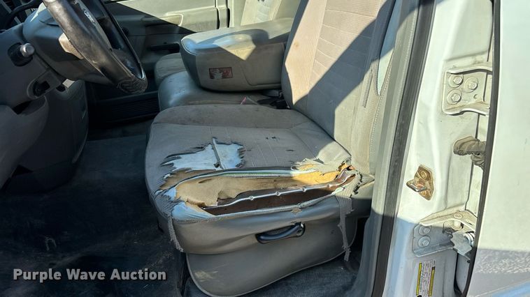 image for item EN5526 2007 Dodge Ram 1500 Quad Cab pickup truck