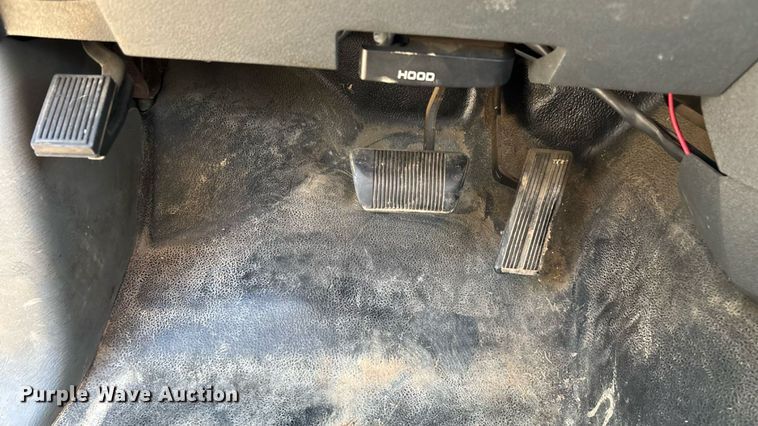 image for item EN5526 2007 Dodge Ram 1500 Quad Cab pickup truck