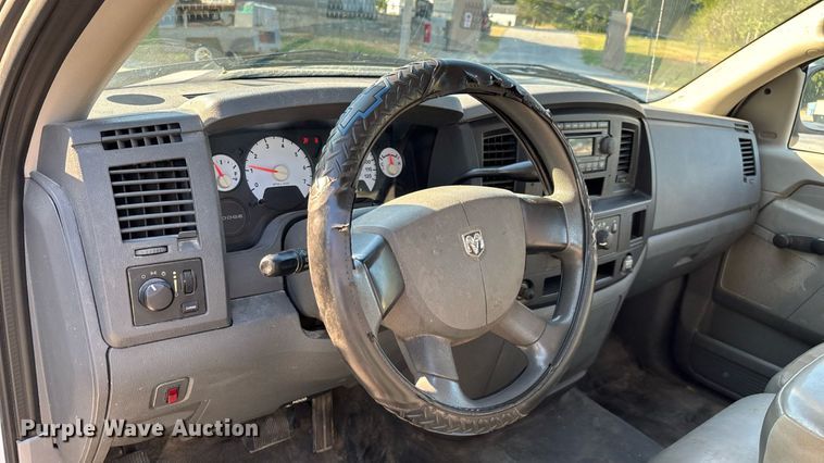 image for item EN5526 2007 Dodge Ram 1500 Quad Cab pickup truck