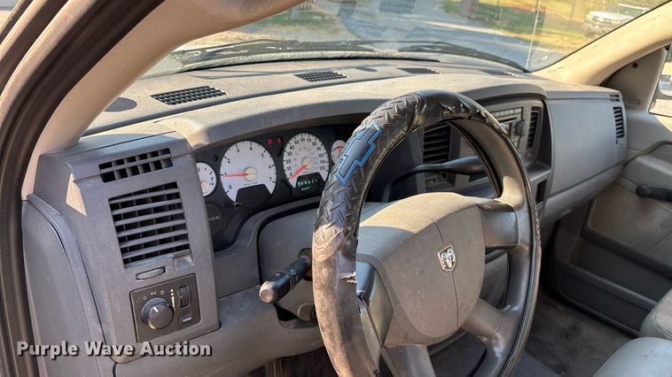 image for item EN5526 2007 Dodge Ram 1500 Quad Cab pickup truck