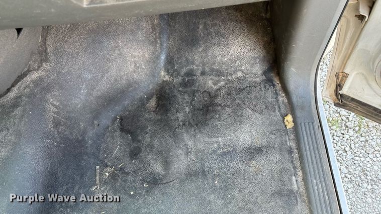 image for item EN5526 2007 Dodge Ram 1500 Quad Cab pickup truck