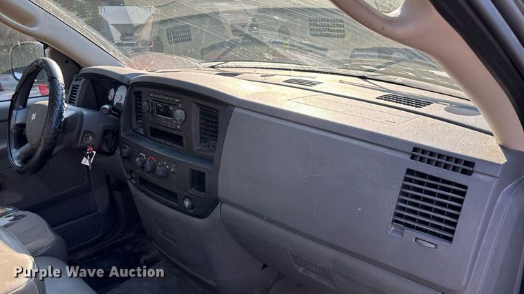 image for item EN5526 2007 Dodge Ram 1500 Quad Cab pickup truck