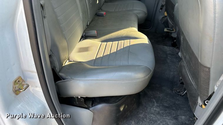 image for item EN5526 2007 Dodge Ram 1500 Quad Cab pickup truck