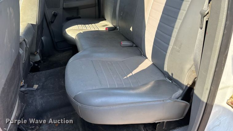 image for item EN5526 2007 Dodge Ram 1500 Quad Cab pickup truck