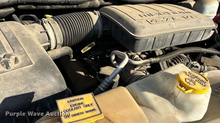 image for item EN5526 2007 Dodge Ram 1500 Quad Cab pickup truck