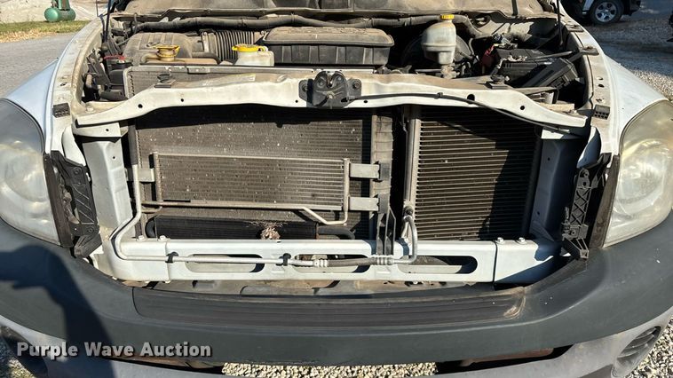 image for item EN5526 2007 Dodge Ram 1500 Quad Cab pickup truck