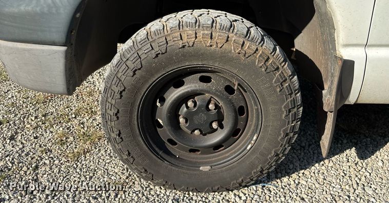 image for item EN5526 2007 Dodge Ram 1500 Quad Cab pickup truck