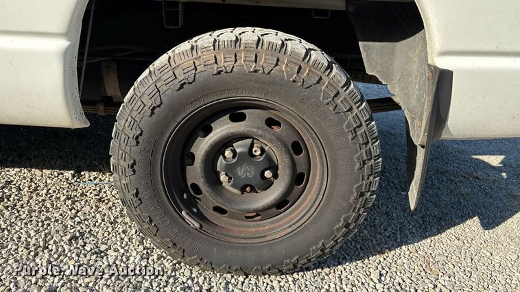 image for item EN5526 2007 Dodge Ram 1500 Quad Cab pickup truck