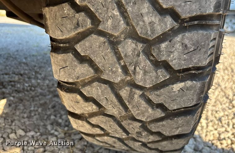 image for item EN5526 2007 Dodge Ram 1500 Quad Cab pickup truck