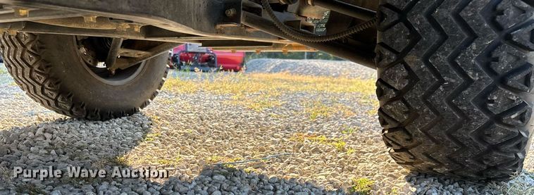 image for item EN5527 Cushman 1600XD utility vehicle