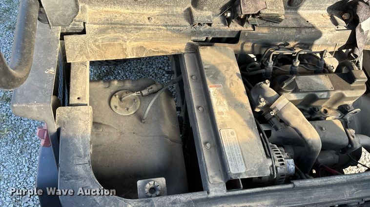 image for item EN5527 Cushman 1600XD utility vehicle