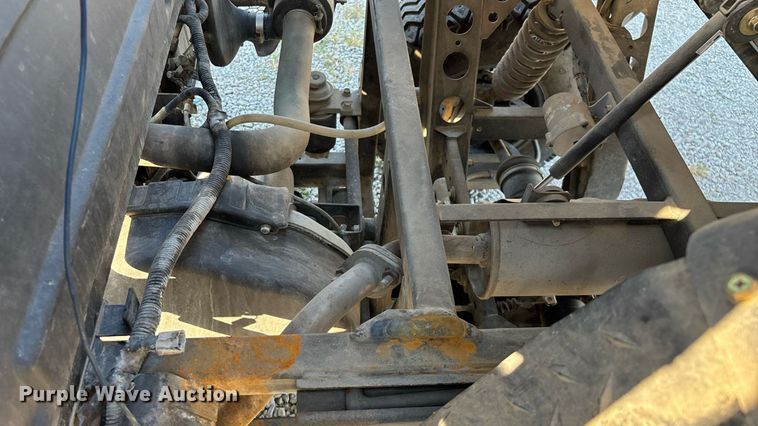 image for item EN5527 Cushman 1600XD utility vehicle