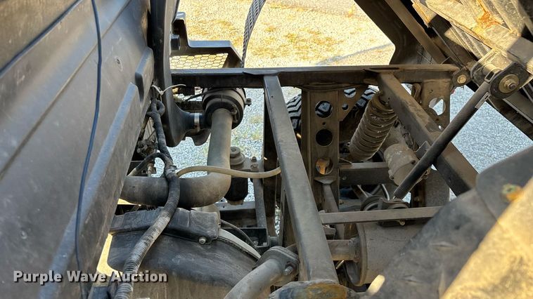 image for item EN5527 Cushman 1600XD utility vehicle