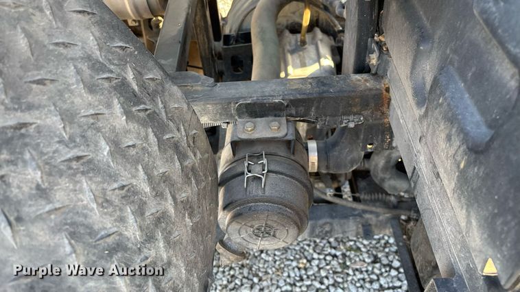 image for item EN5527 Cushman 1600XD utility vehicle