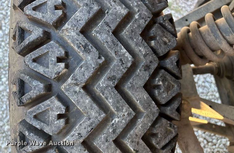 image for item EN5527 Cushman 1600XD utility vehicle