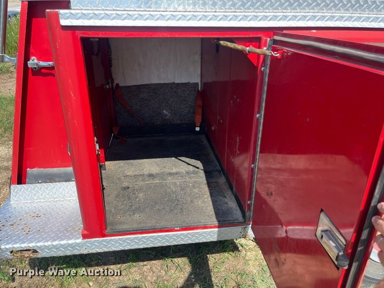 image for item EN5529 1979 Ford 900 pumper fire truck