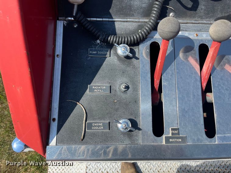 image for item EN5529 1979 Ford 900 pumper fire truck