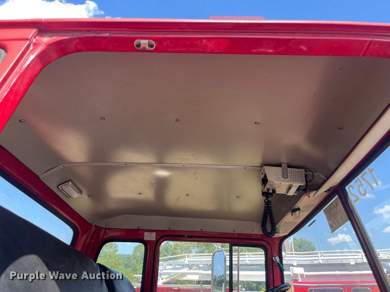 image for item EN5529 1979 Ford 900 pumper fire truck