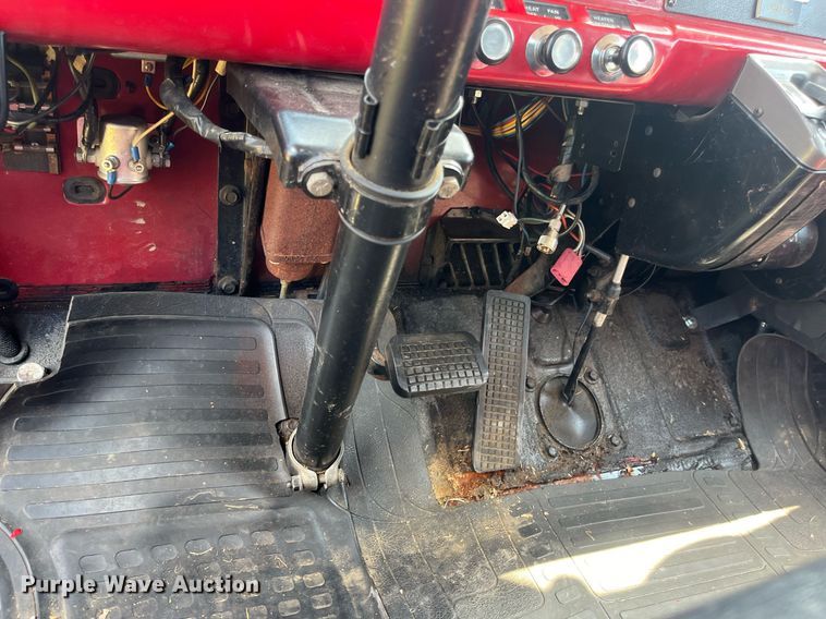 image for item EN5529 1979 Ford 900 pumper fire truck