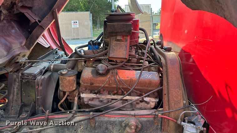 image for item EN5529 1979 Ford 900 pumper fire truck