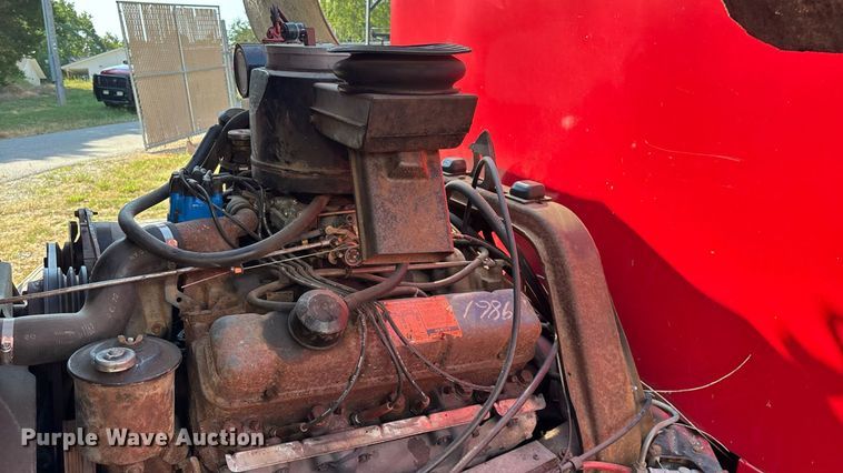 image for item EN5529 1979 Ford 900 pumper fire truck