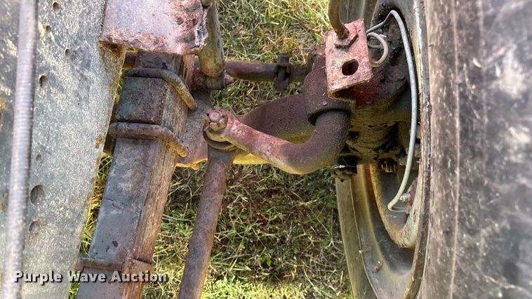 image for item EN5529 1979 Ford 900 pumper fire truck