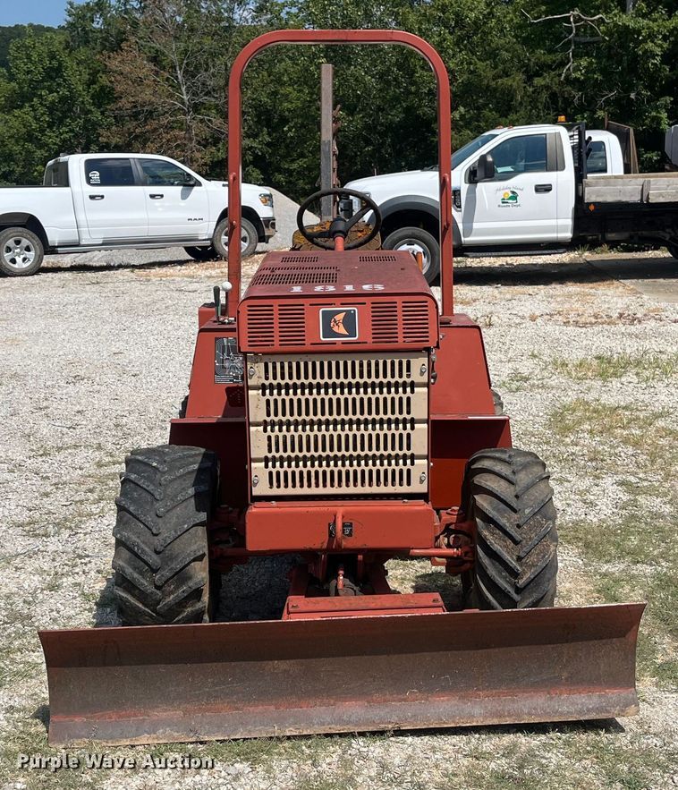 image for item EN5531 1998 Ditch Witch 3700DD trencher