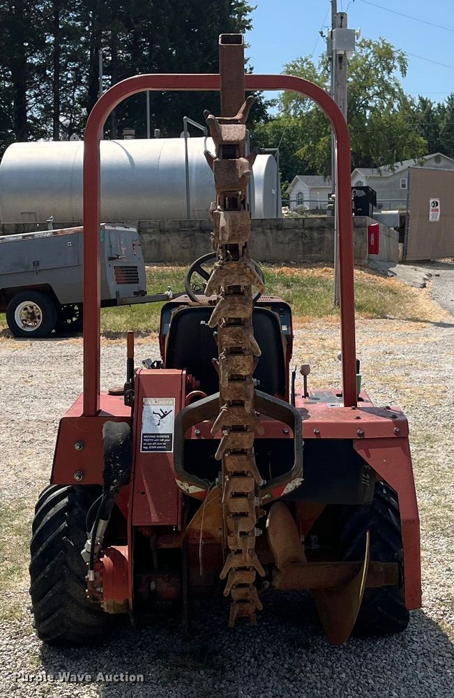 image for item EN5531 1998 Ditch Witch 3700DD trencher