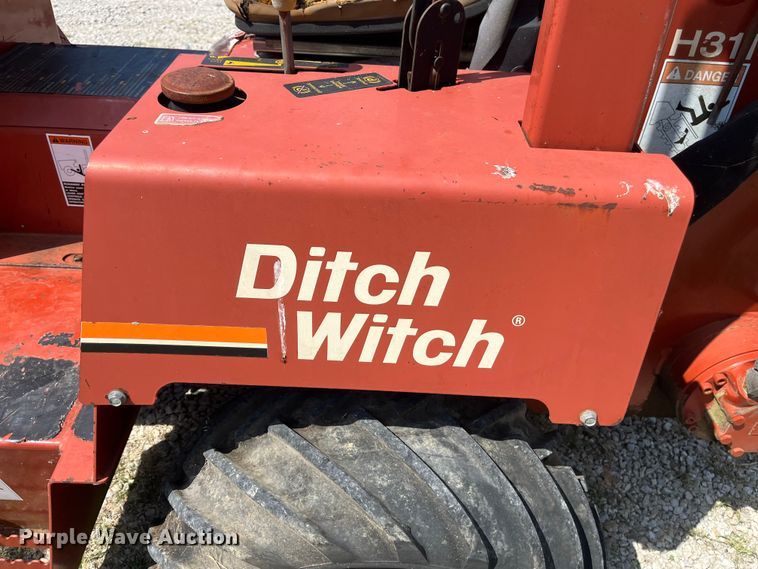 image for item EN5531 1998 Ditch Witch 3700DD trencher