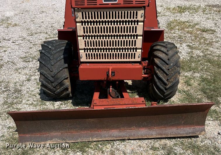 image for item EN5531 1998 Ditch Witch 3700DD trencher